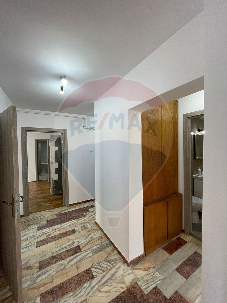4 room Apartment for rent, Calea Victoriei area