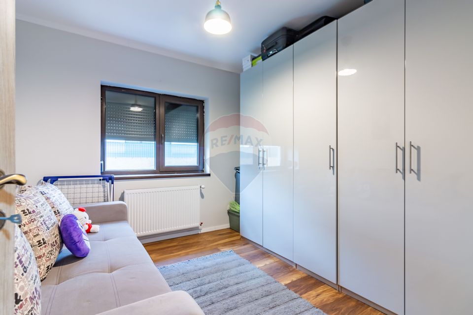 Apartament cu 3 camere si gradina în Otopeni