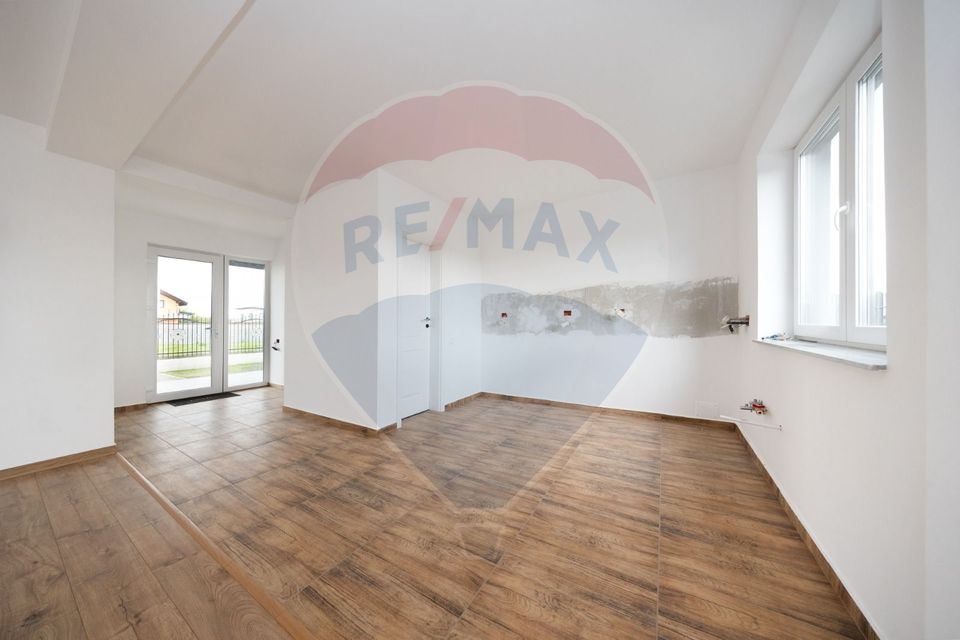 Vila moderna cu 4 camere,  P+E - teren 501 mp