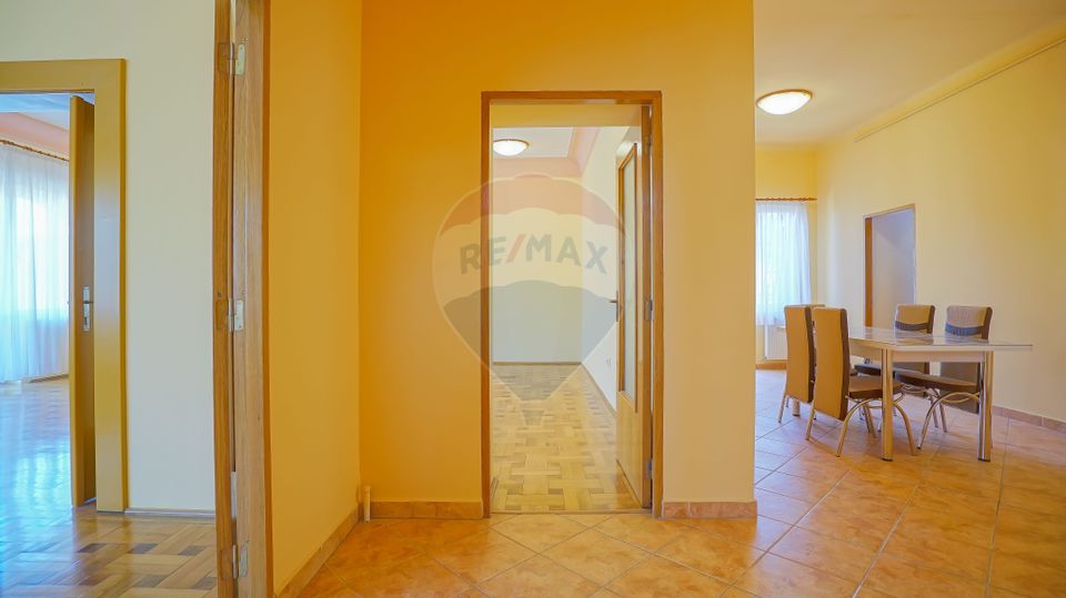 4 room Apartment for rent, Dealul Cetatii area