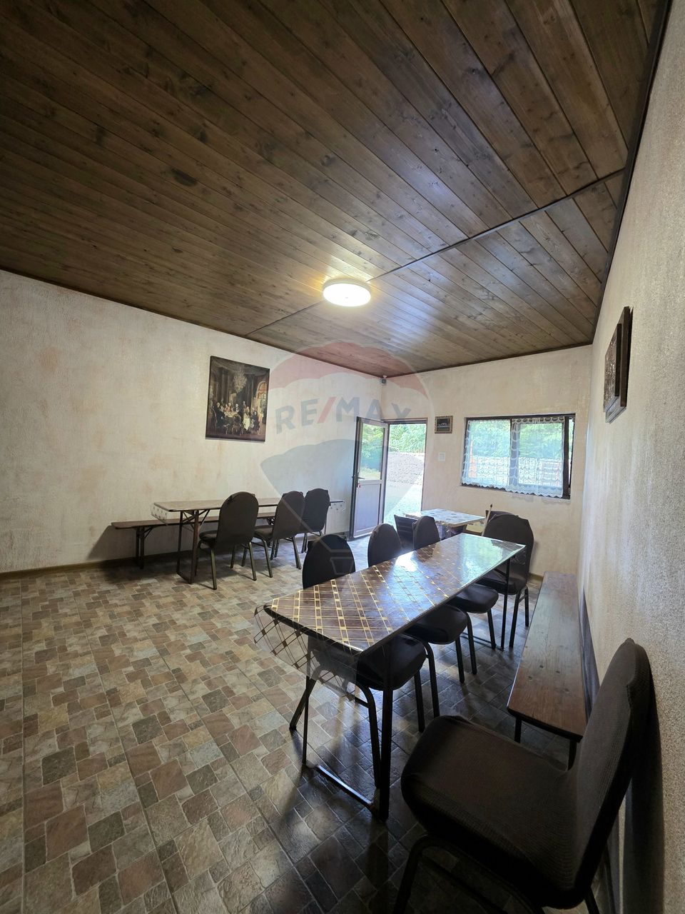 11 room Hotel / Pension for sale, Central area