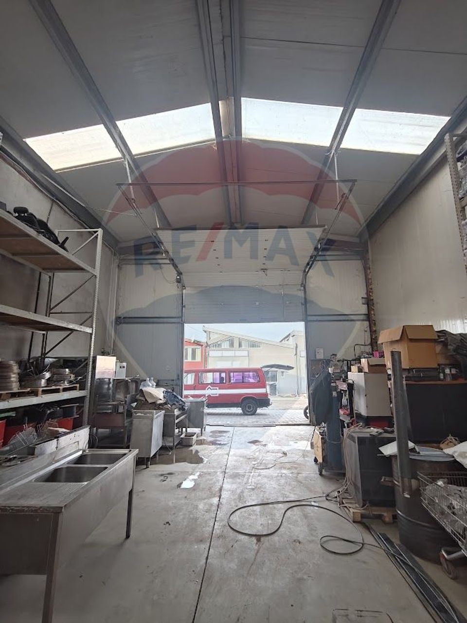 Spațiu industrial de 295mp vânzare exclusivitate in zona de Est