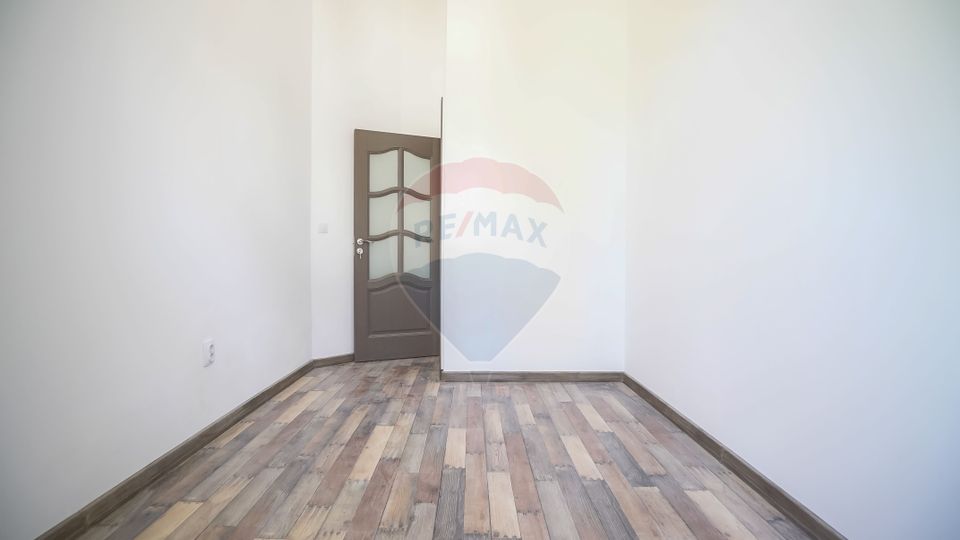 Apartament recent renovat langă Teatrul Dramatic. Fără comision!