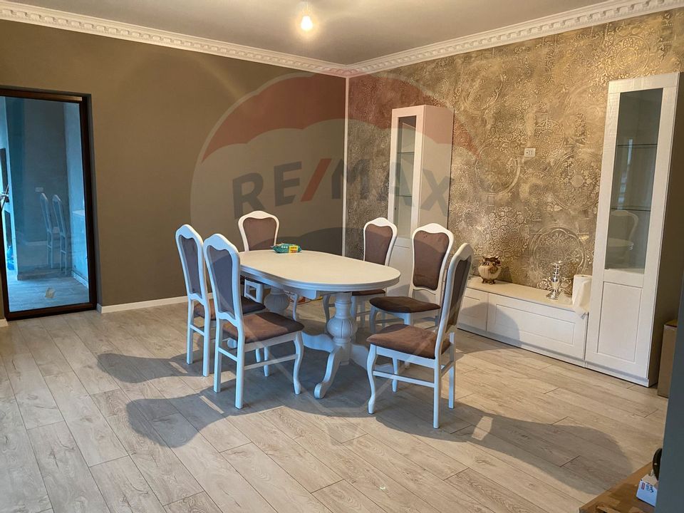 Casa/Vilă cu spatele la padure Vanatori
