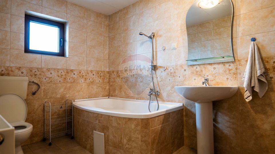 5 room House / Villa for sale