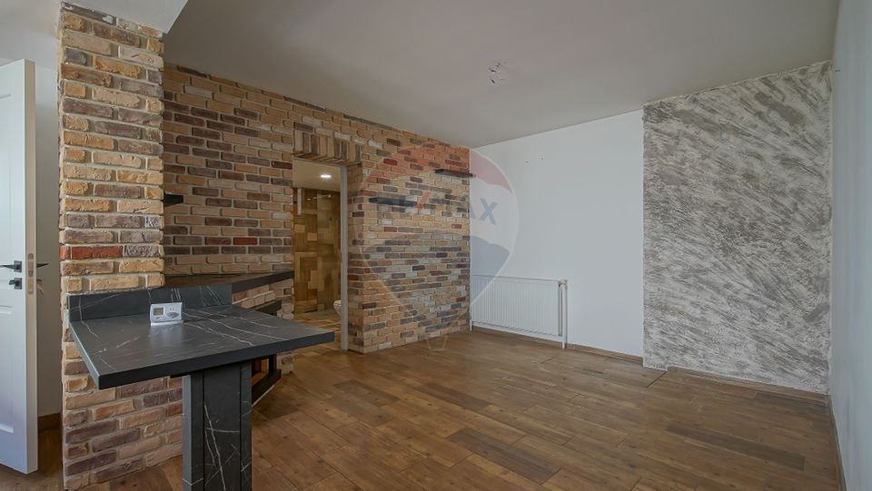 8 room House / Villa for sale, Aurel Vlaicu area