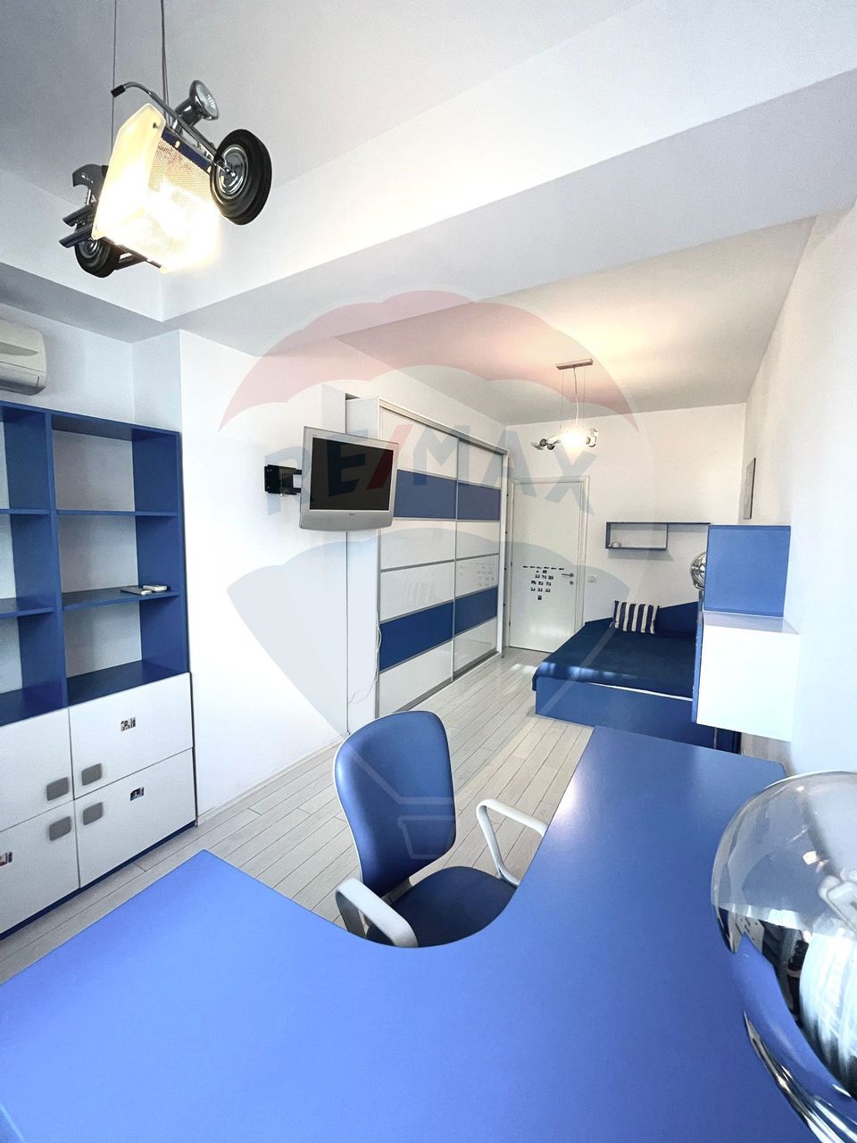 INCHIRIERE Apartament 3 camere în zona Aviatiei/NORTH AREA LAKE VIEW