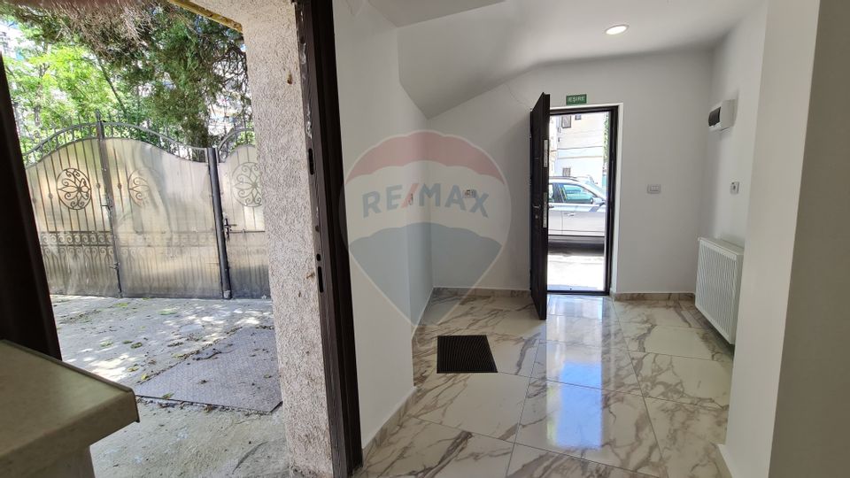 Apartament cu 2 camere decomandate de vânzare Central, Parc Eminescu