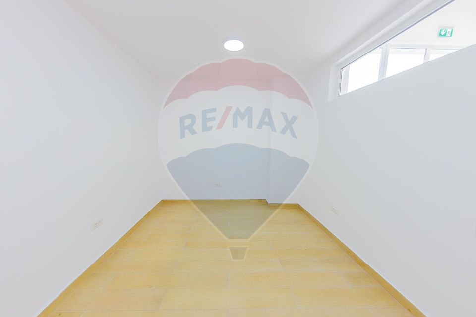 1,405sq.m Commercial Space for rent, Grivitei area