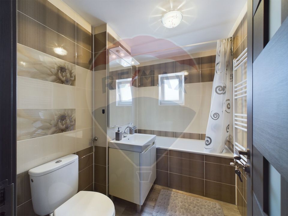 REZERVAT!|Apartament 2 camere|Renovat|Decomandat| Zona Lenin