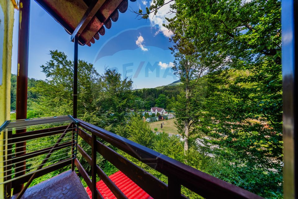 23 room Hotel / Pension for sale