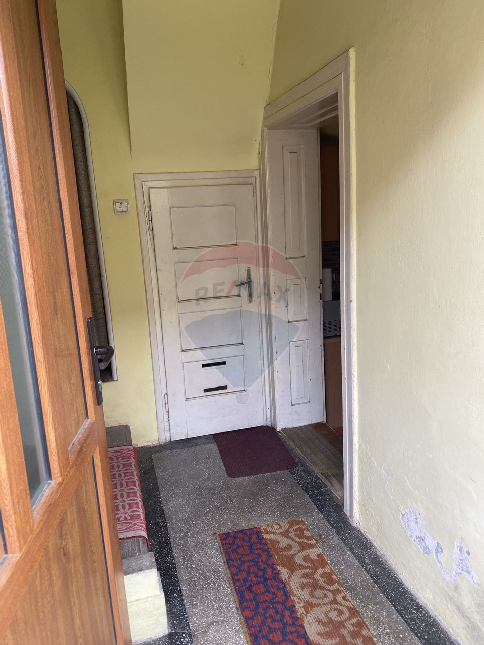 Casă cu potențial, situată pe strada Gheorghe Lazăr