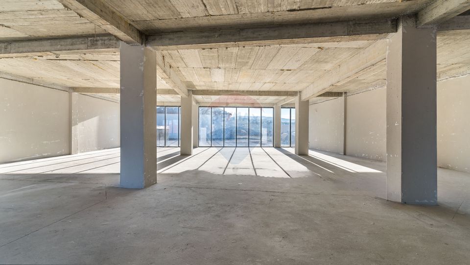 296sq.m Office Space for rent, Ultracentral area