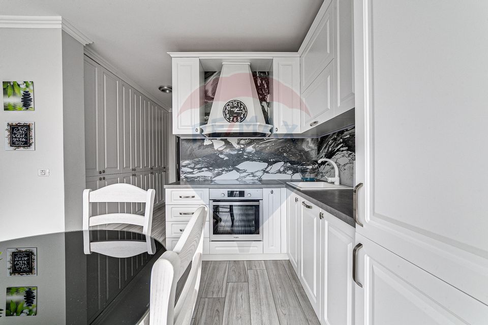 Apartament spațios cu terasa si vedere spre Mureș + loc de parcare