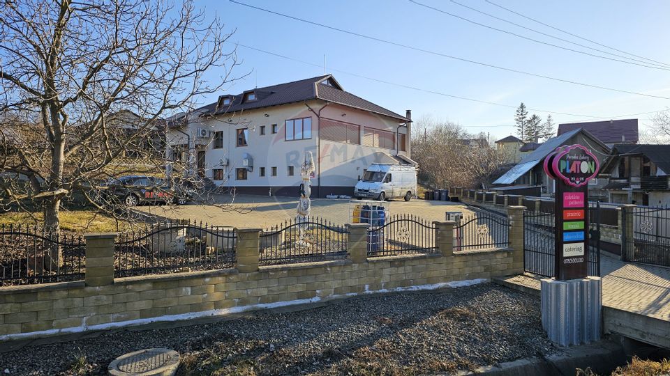 Complex comercial-cofetărie, patiserie pitzerie- Udești, Suceava