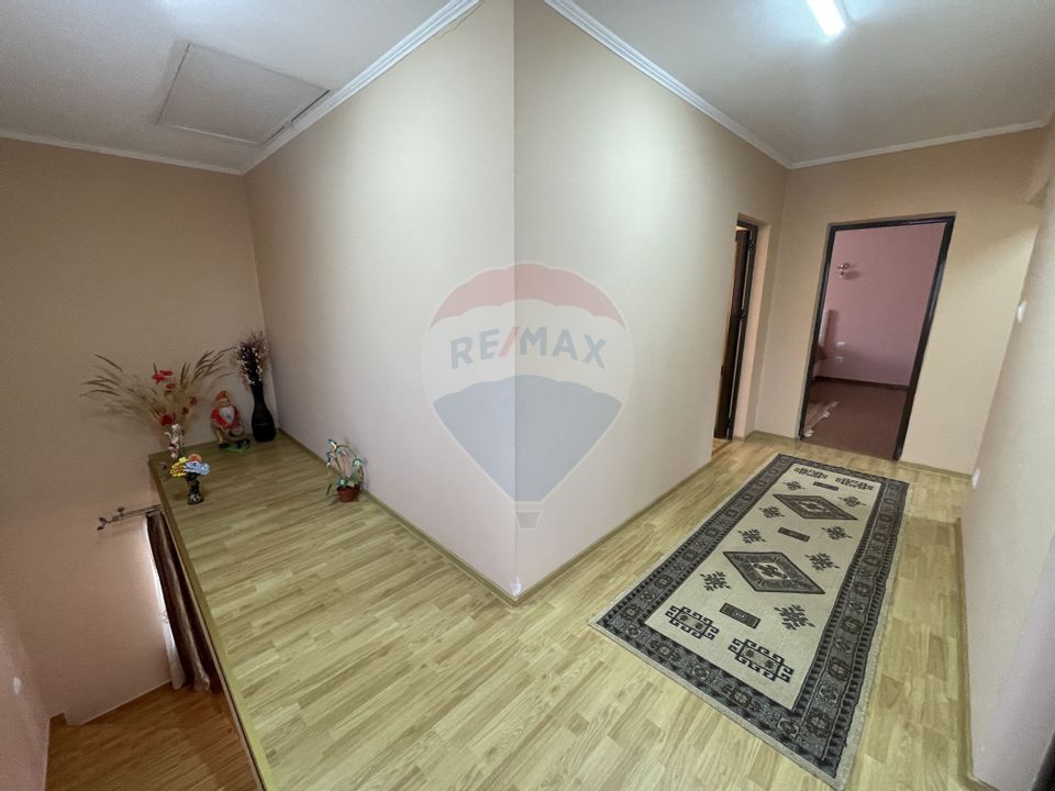 5 room House / Villa for sale