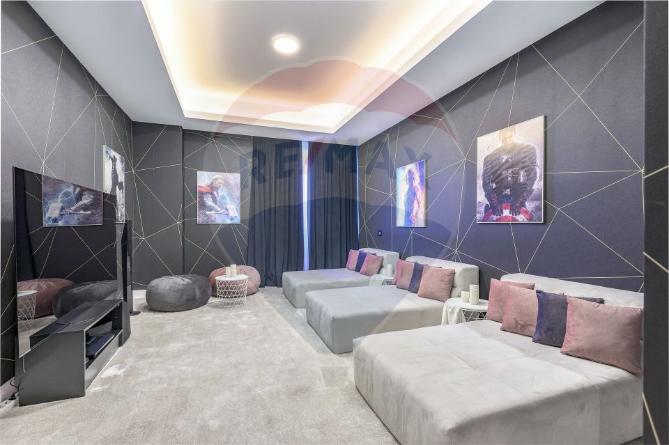 Penthouse with 6 rooms, 2 terraces, 3 parking lots Herastrau area