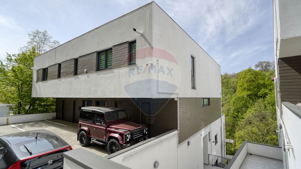 Apartament pe doua nivele, Calea Poienii, Brasov