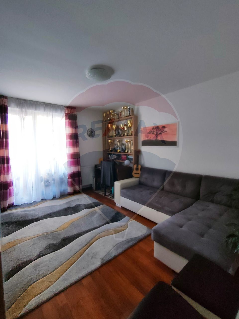 Apartament 2 camere Str. Porii Floresti