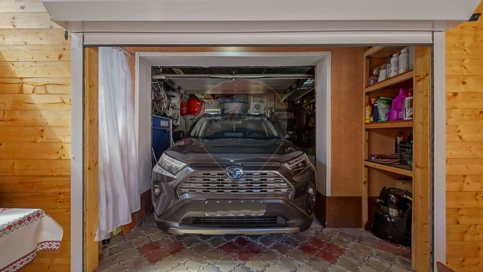 9 room House / Villa for sale, Promenada area