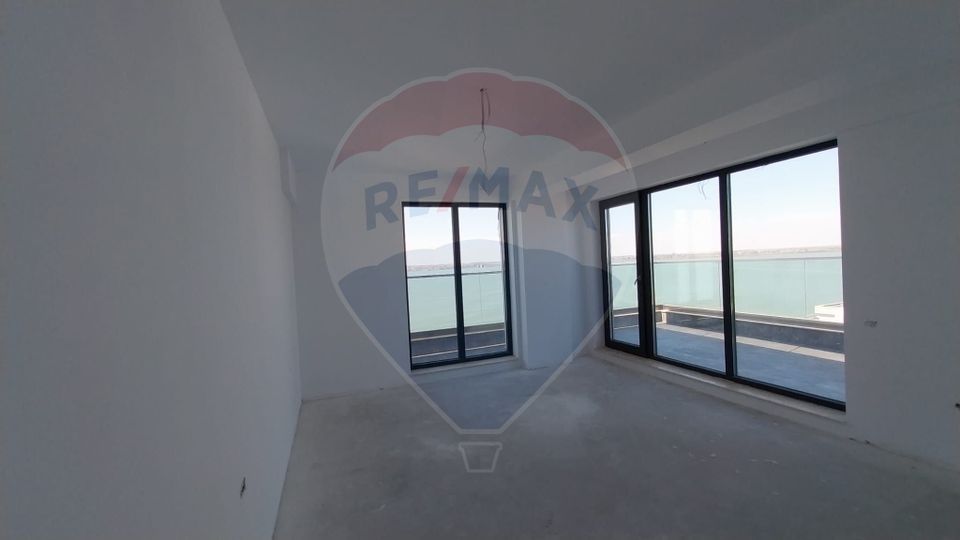 Penthouse de vanzare in Statiunea Mamaia lift privat