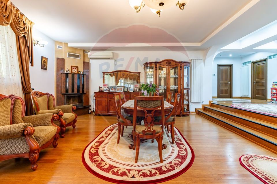 Villa for sale 14 rooms/SWIMMING POOL/ GENEROUS LAND/ BRAGADIRU-ILFOV