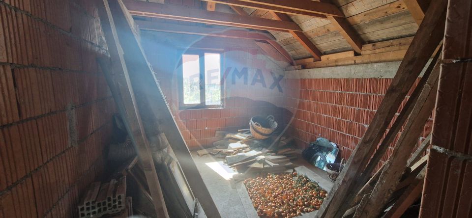 4 room House / Villa for sale