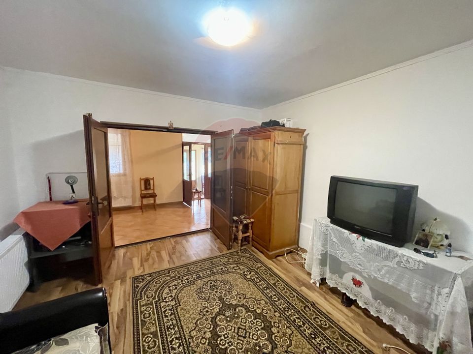 Casă cu 3 camere Movilita