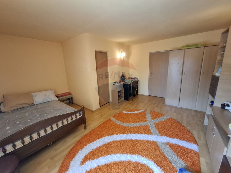 Casă / Vilă cu 5 camere de vânzare în zona Brestei