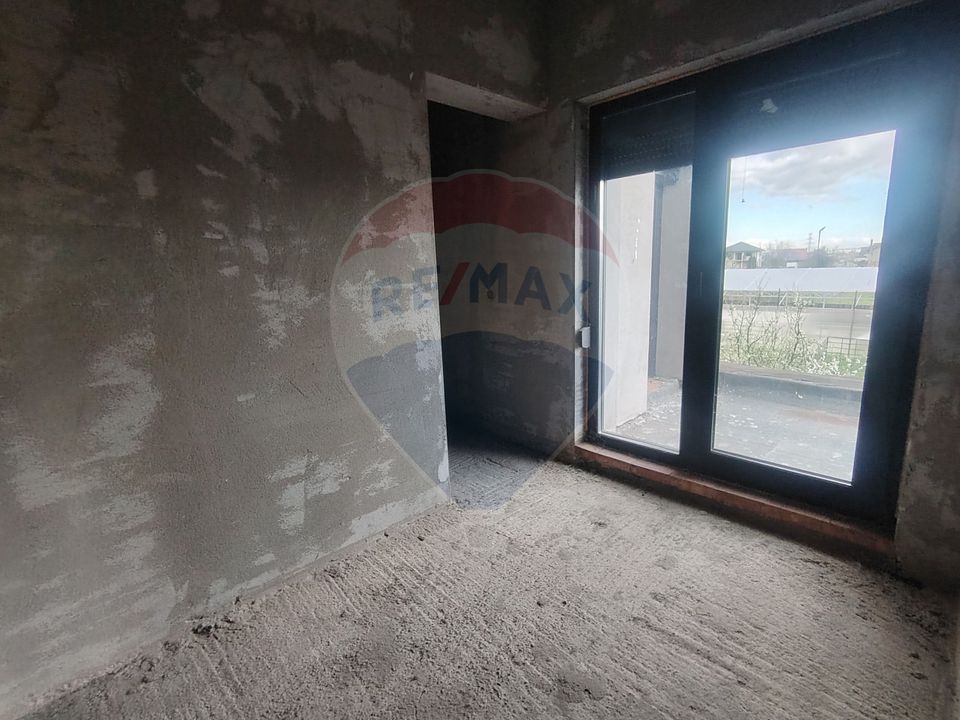 5 room House / Villa for sale