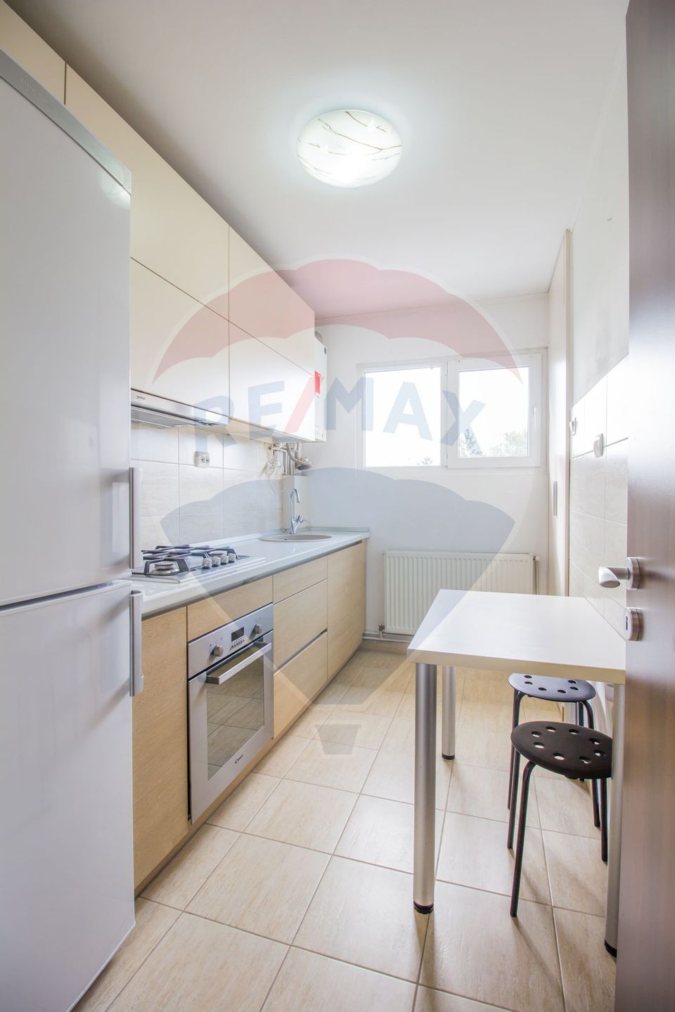 NOU în piață, Apartament 2 camere modern, priveliște neobturată.