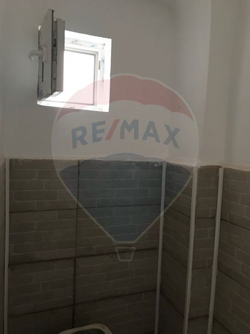 Spațiu comercial de închiriat, 39 mp, în zona Ultracentral