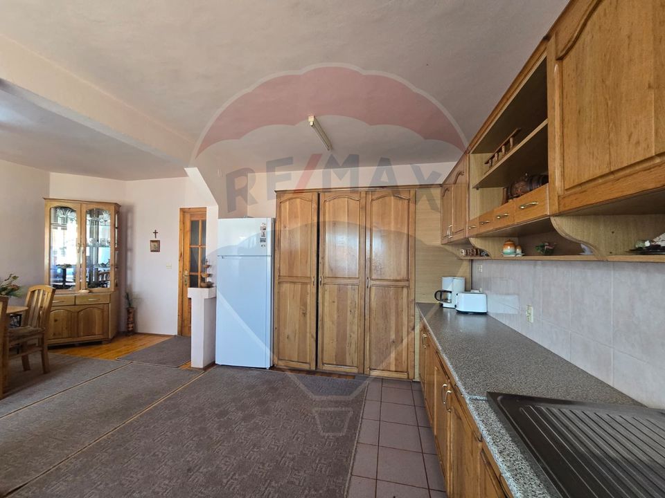 7 room House / Villa for sale