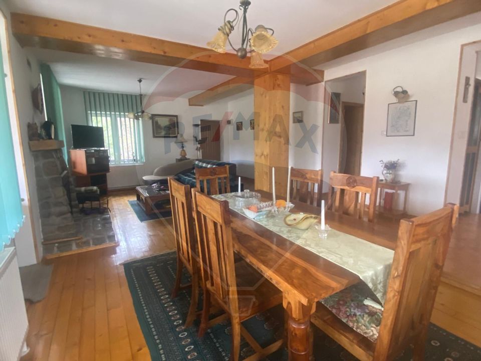 DE VANZARE Casă / Vilă cu 6 camere  Podul Dambovitei/ Arges