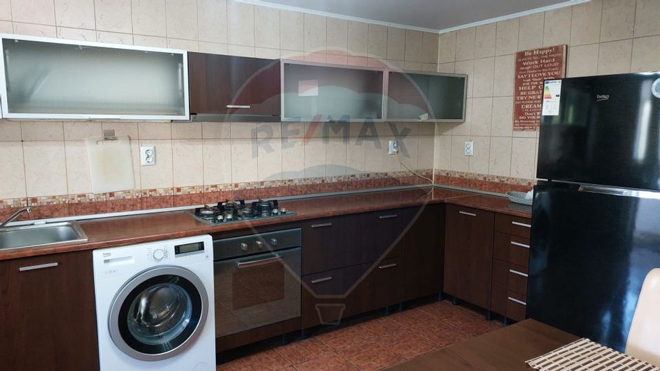 Apartment in villa - 3 rooms for rent in Fundeni district