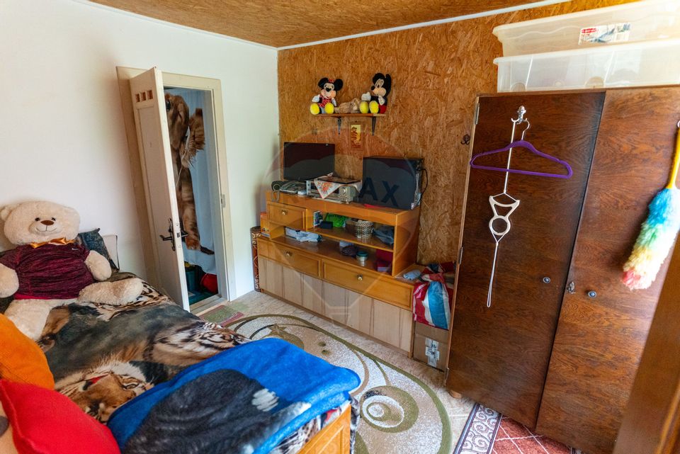 Casă / Vilă cu 10 camere amplasate in 2 corpuri de cladire de vanzare