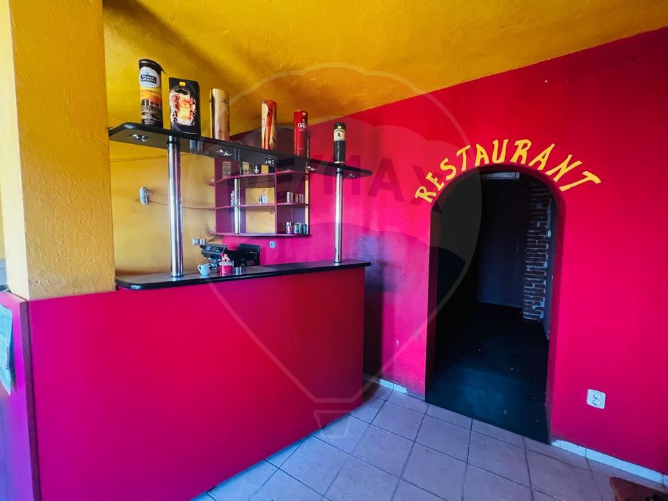 8 room House / Villa for sale