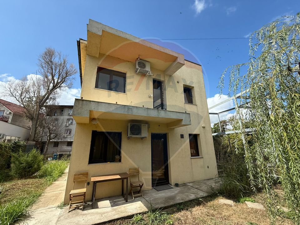 8 room House / Villa for sale, Sud-Vest area