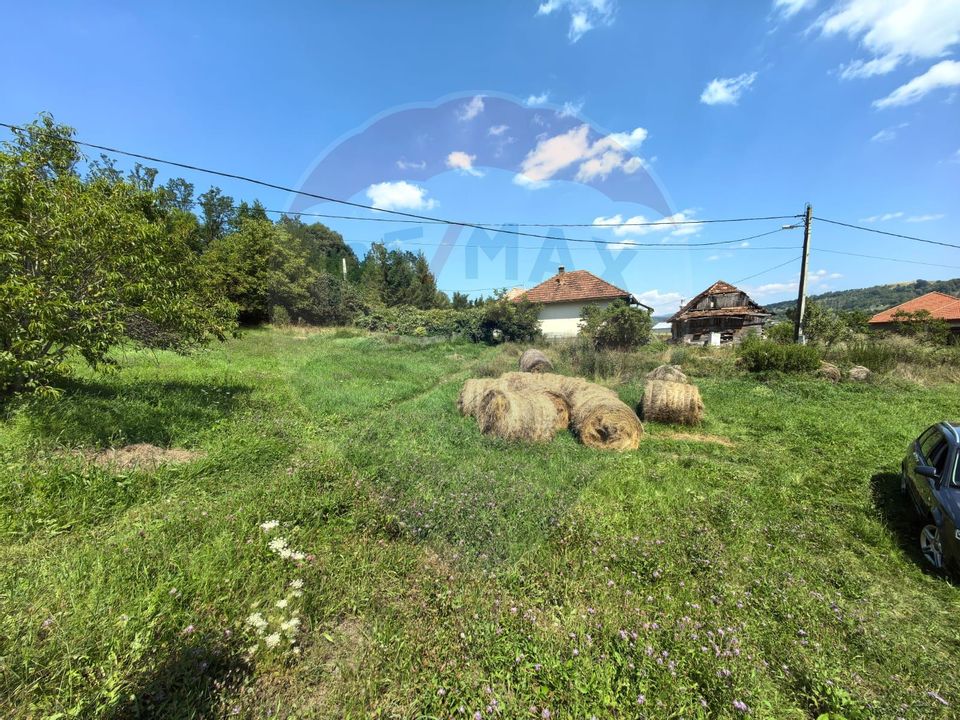 Casă cu teren generos de 62 ari – Berința, Maramureș