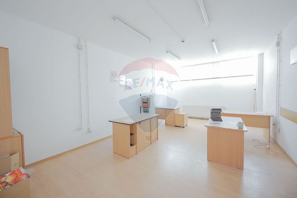 15,726sq.m Industrial Space for sale, Vest area