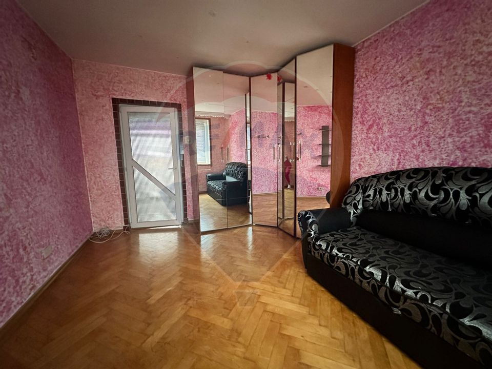 Apartament 3 camere B-dul Traian