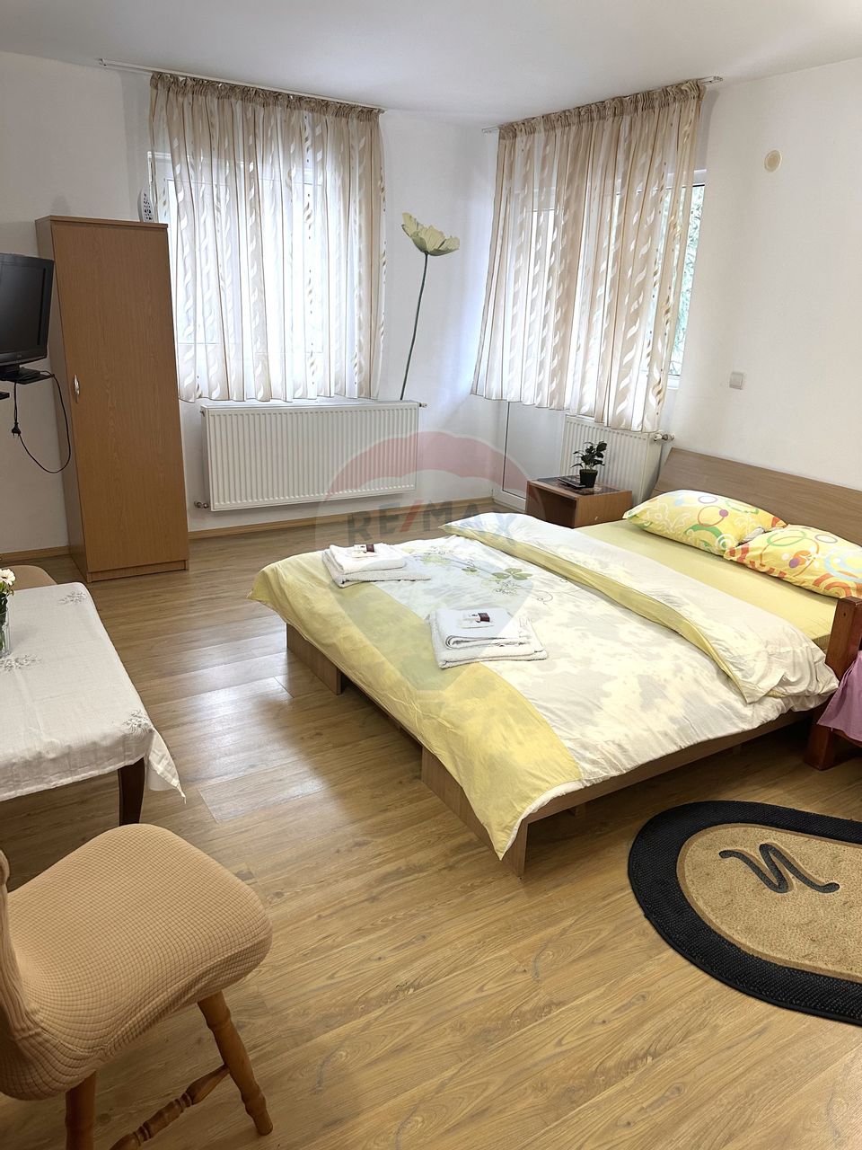 12 room Hotel / Pension for sale