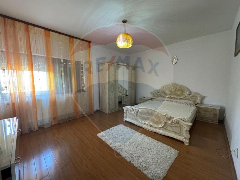 6 room House / Villa for sale