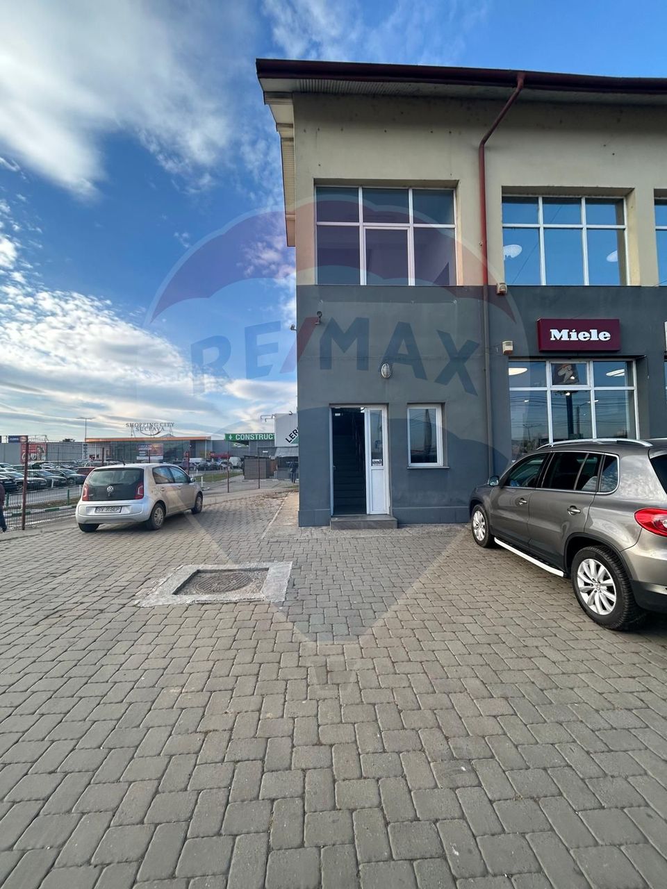 Spațiu comercial de 42.7mp de închiriat în zona Burdujeni