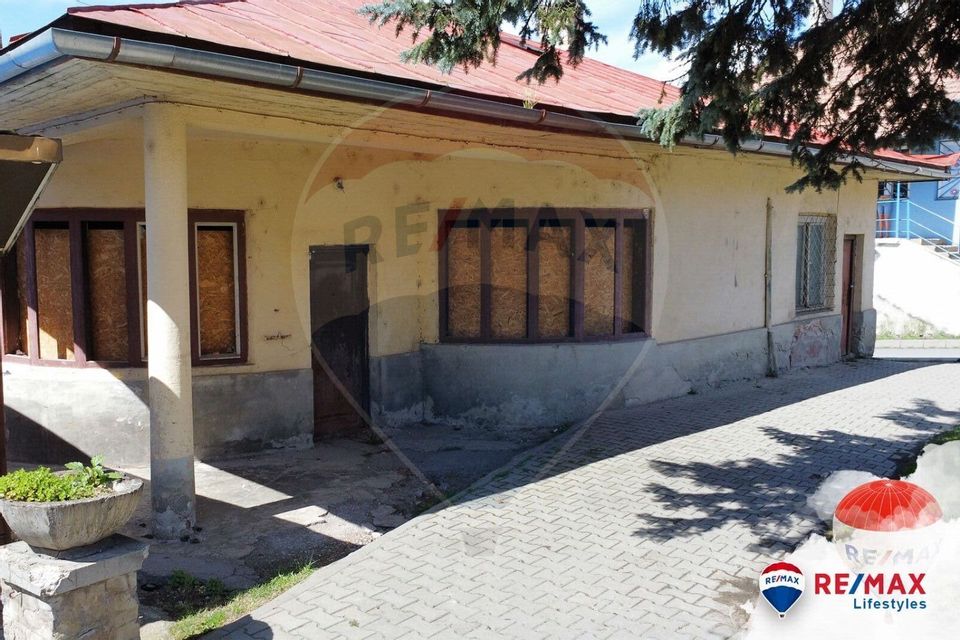 123sq.m Commercial Space for sale, Ultracentral area