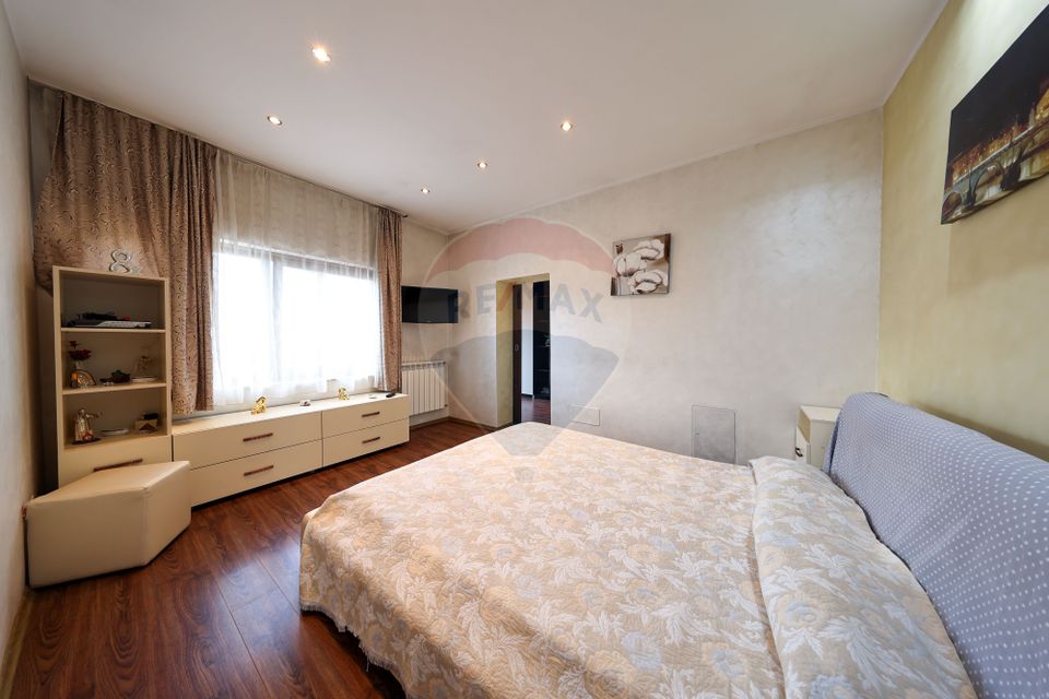 Conac, proprietate unica, in mijlocul naturii, Sacele!