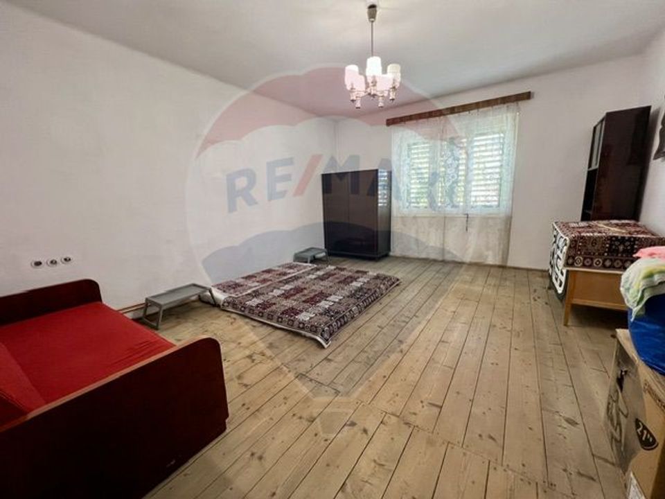 Apartament la casa de vanzare