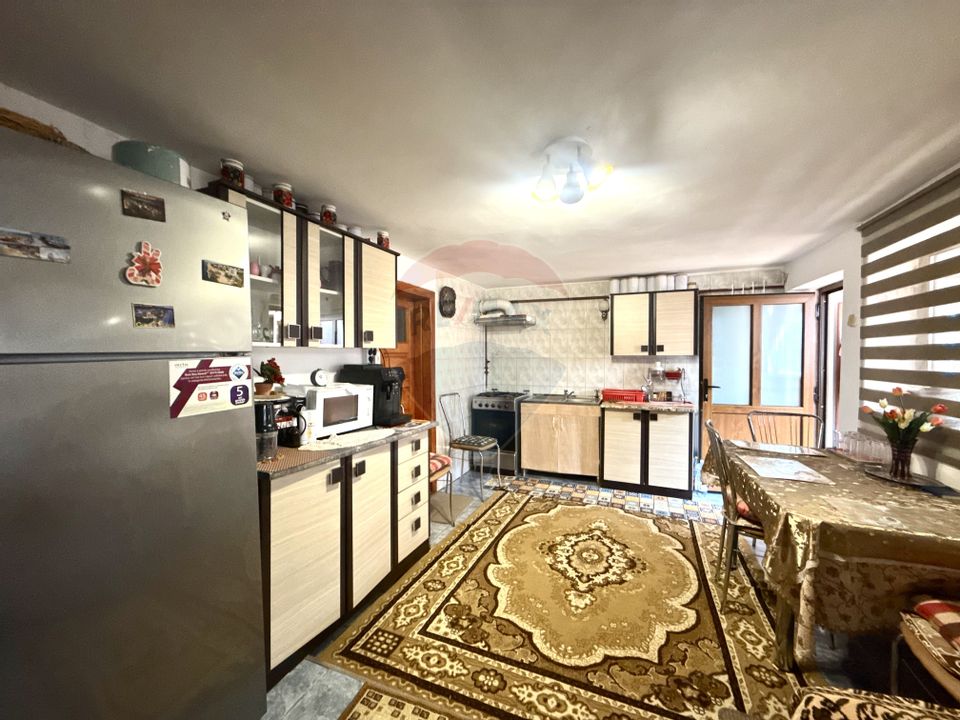 COMISION 0%- Casă spațioasă de vânzare în Turda - 5 camere