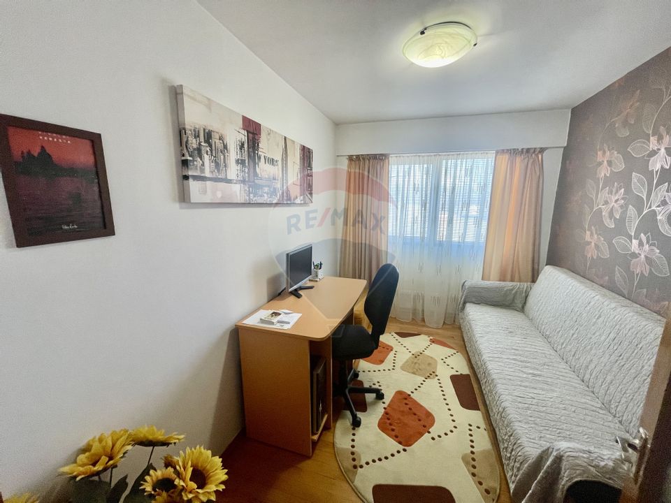 4 room Apartment for sale, Est area