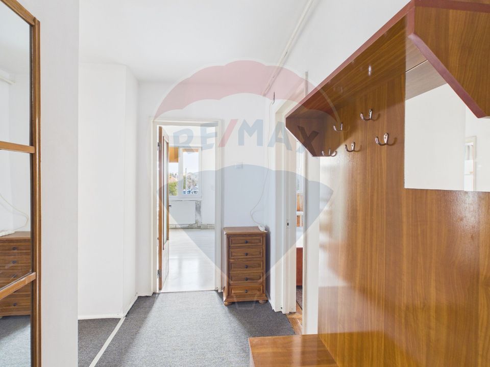 3 room Apartment for rent, Grivitei area